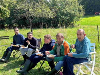 Vendanges : vignerons et vendangeurs en fête